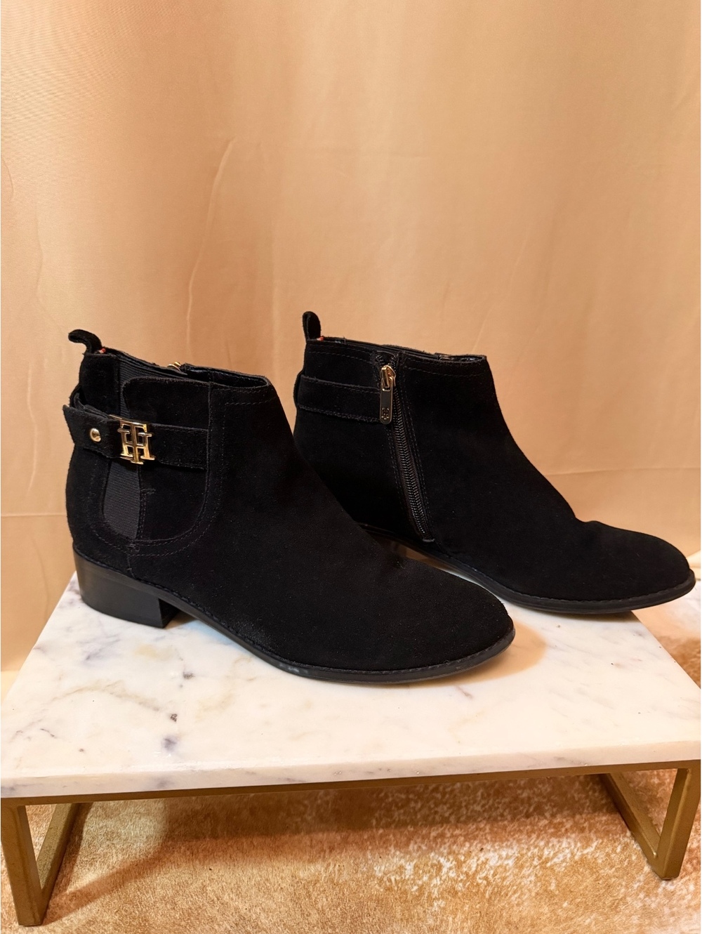Tommy Hilfiger Suede ankle Booties